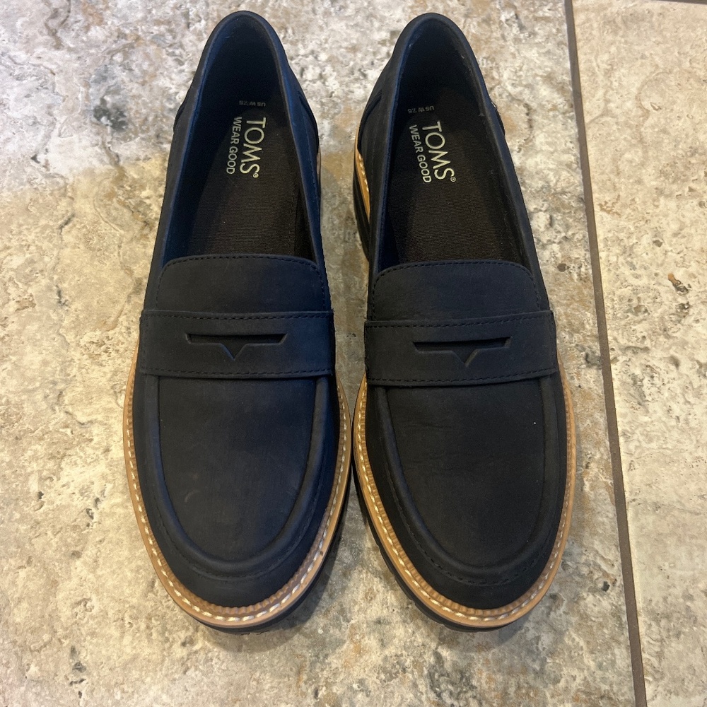 Toms black loafer
